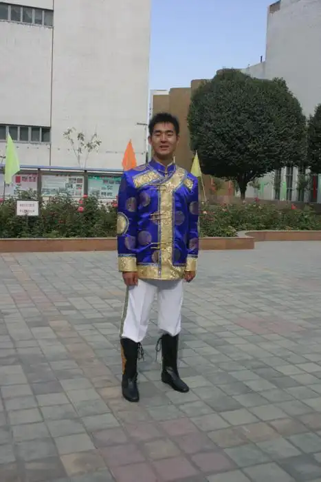 【转载】锡伯民族服式的思索