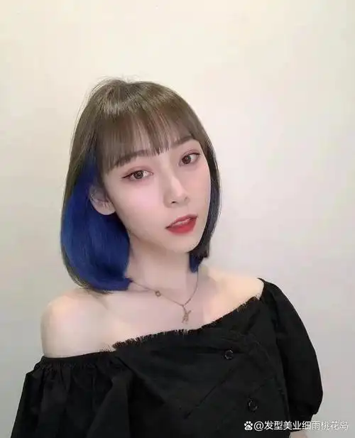 新潮挂耳染短发