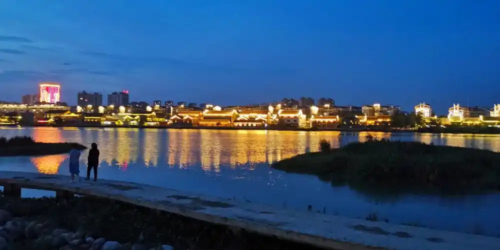 河街夜景原图直出