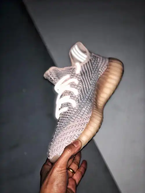 yeezy350v2synth粉天使