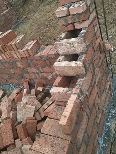 农村小伙建房内外墙全砌空斗墙你觉得这样结实吗