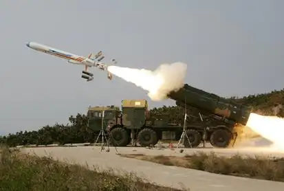 中国岸防部队发展成高度合成多兵种部队