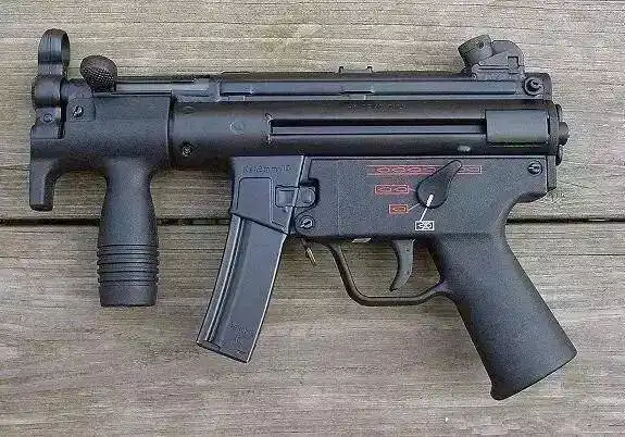 mp5k冲锋枪