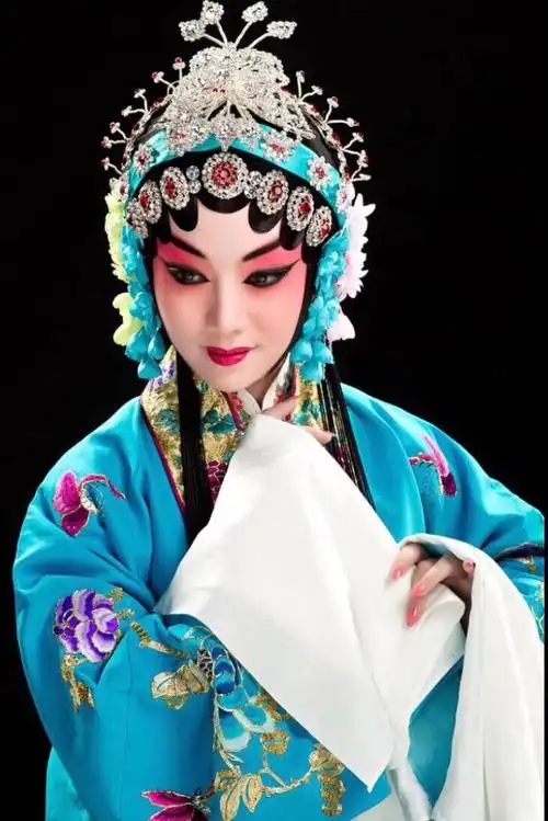 京剧演员谈元:无丑不成戏视为"苦" - 华网天下