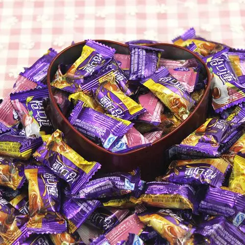 怡口莲太妃糖巧克力夹心糖果66颗心形礼盒装情人节生日创意礼物