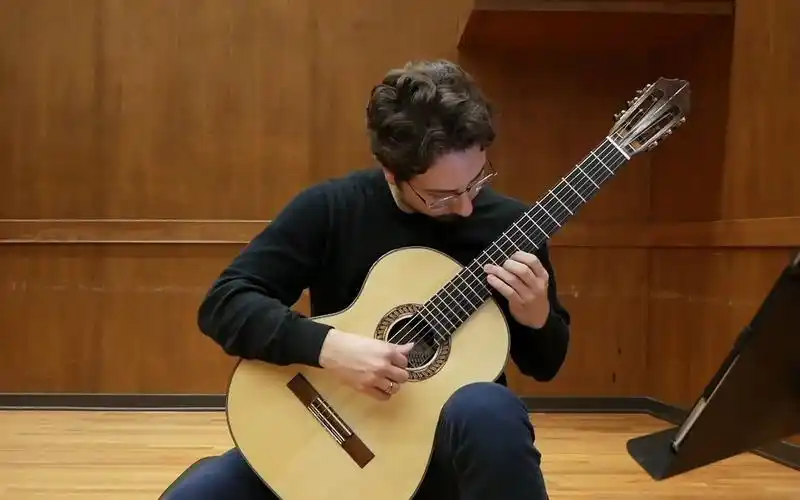 【古典吉他】celil refik kaya 演奏吉他大师巴里奥斯《d小调华尔兹》