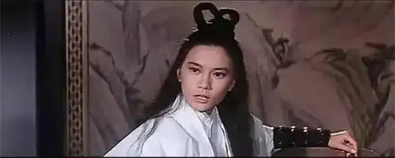 旋风》等等,大都是罗维执导,和谢贤合作多次,苗可秀古装扮相清新脱俗