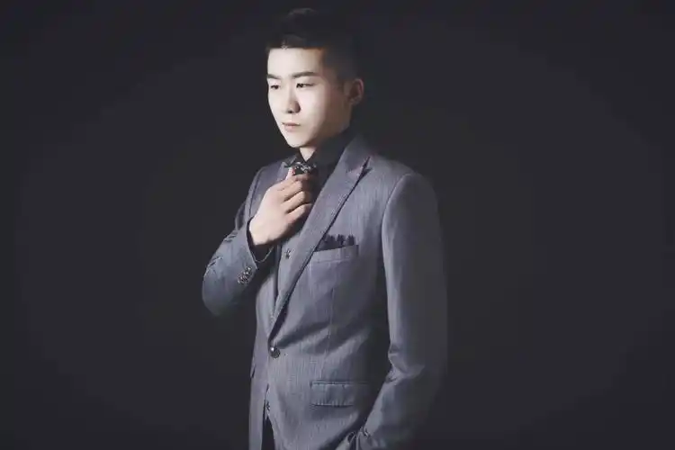 《独家专访伊的家护肤讲师李明老师:是女神还是女汉子,区别在这里》