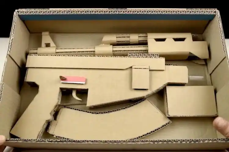 这款ak47纸板枪可以拆卸绝对超值小伙伴看了也买不到diy它