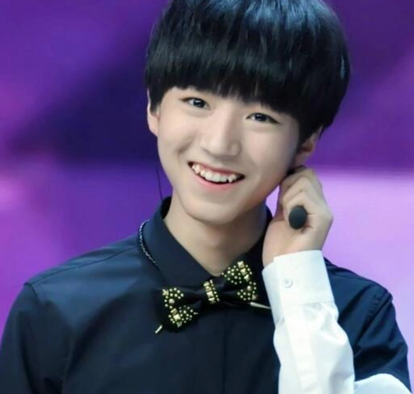 有虎牙又超帅的4大男星,刘昊然上榜,第1果然是他!