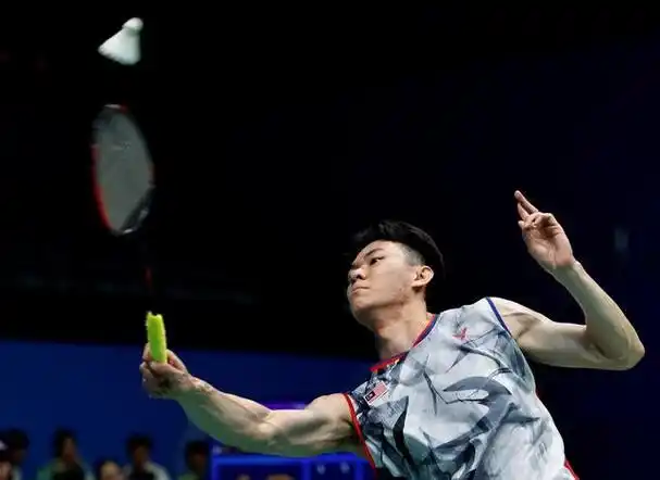 连胜3大高手登顶!24岁国羽新林丹太霸气,暴力扣杀剑指巴黎