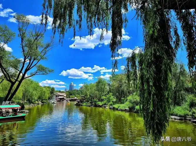 西宁夏天的风景优美如画