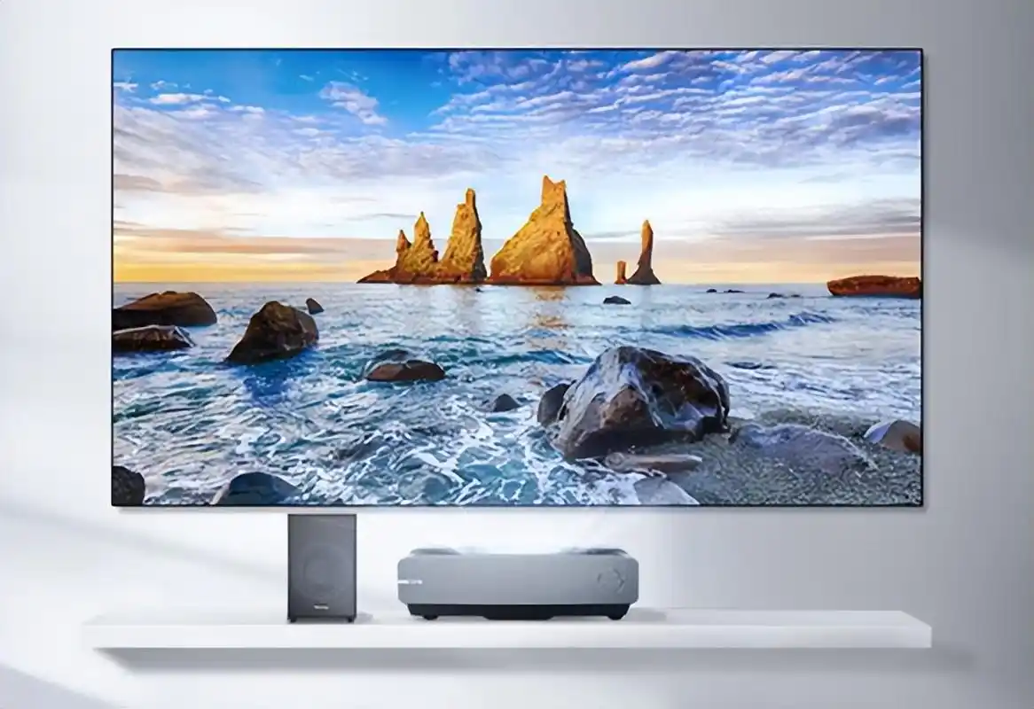 100寸大屏电视为什么要选激光?4个方面分析,结果一目了然