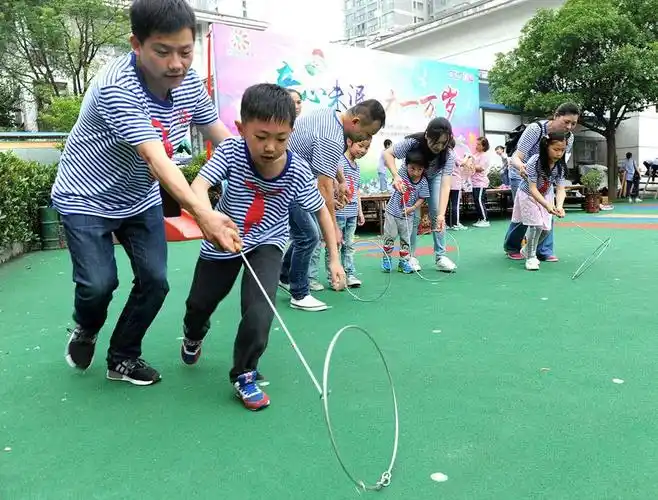 拓展游戏滚铁环游戏游戏规则介绍拓展项目滚铁环游戏流程玩法