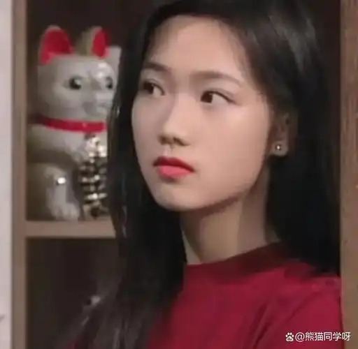 为了吸引更多读者,《射雕英雄传》后,金庸选择了一条