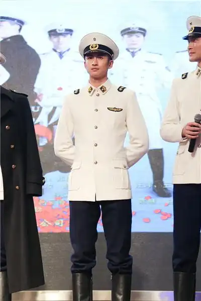 偏偏张云龙助攻贾乃亮戏里戏外兄弟情深