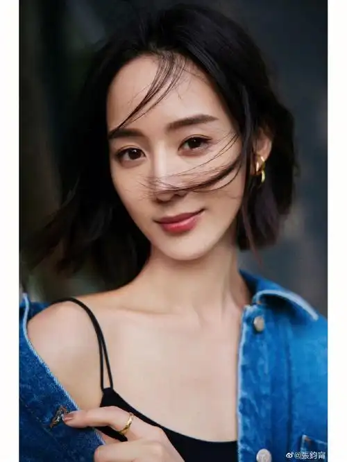 近距离接触明星张钧甯