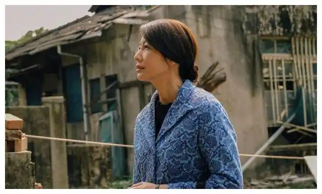 学佛的蔡阿姨有种优雅沉稳的气质.