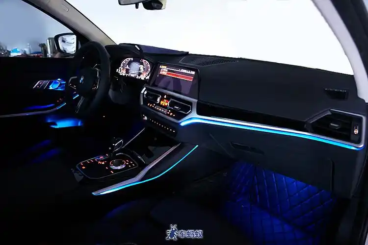 全新宝马3系内饰氛围灯效果!