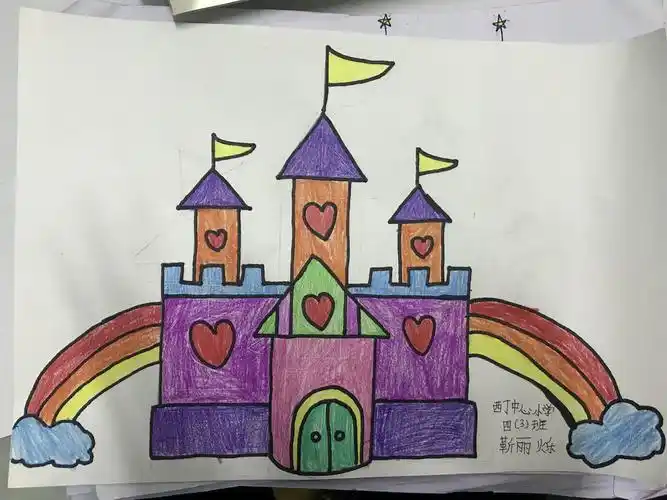 四3班-夏加儿美术-童话中的城堡