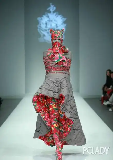 时装发布会上的"天雷造型"最后都去哪儿了?