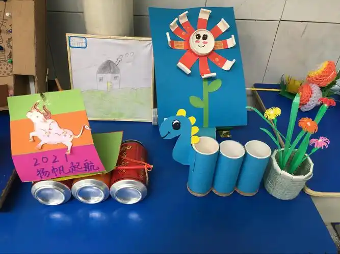 磁湖小学2021年变废为宝手工创意作品展