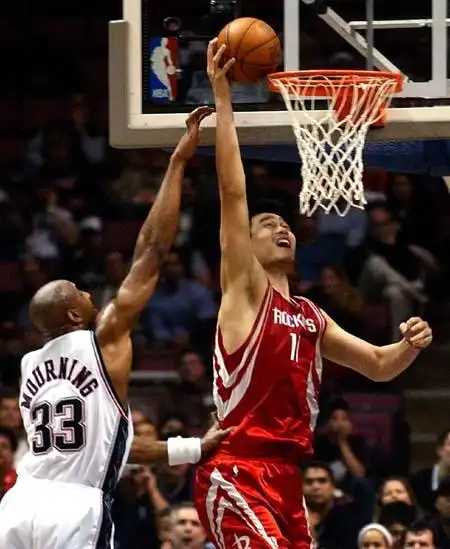 图文nba火箭8675网队姚明上演空中大灌篮