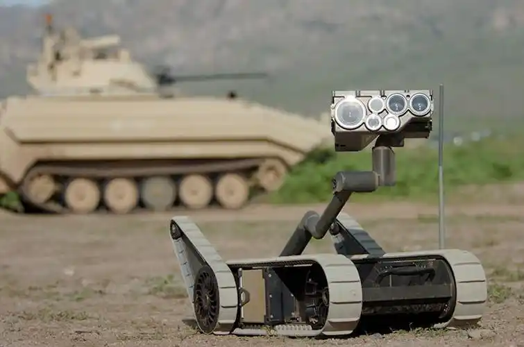 无言的战友冲在最前面:小型侦察车让对手无处可藏