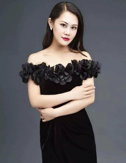 明星肖像代言价格表梦然代言费