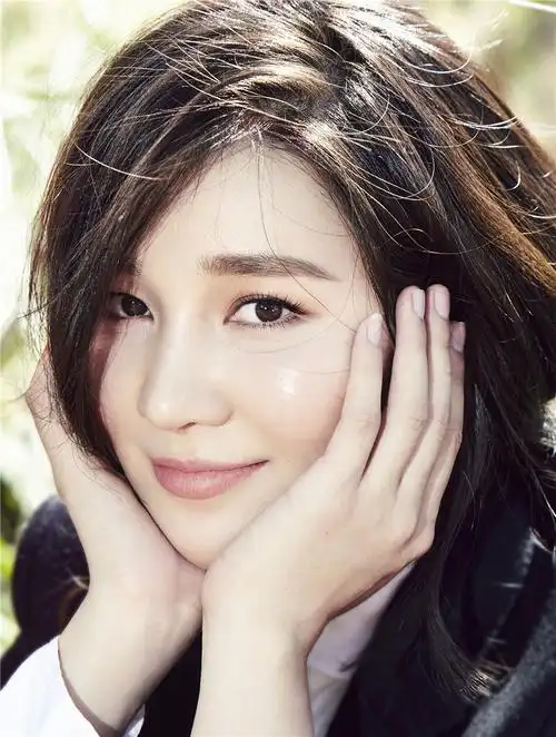 蓉卓生日写真曝光 音乐世界里的小精灵