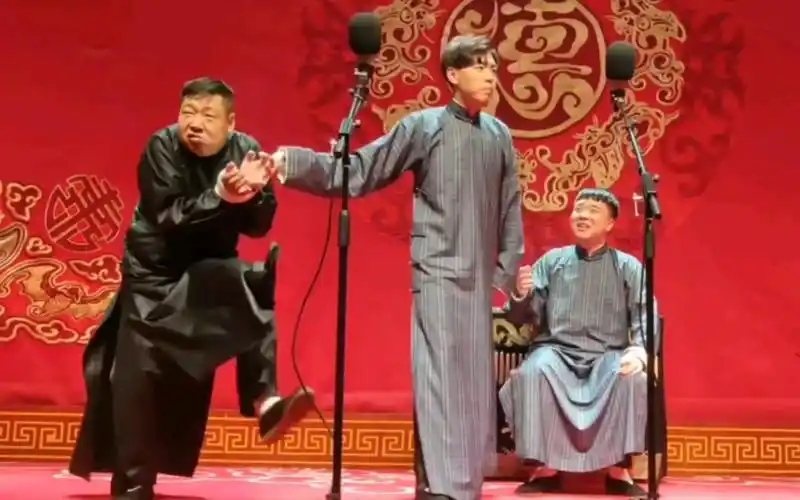 【靳鹤岚朱鹤松李鹤彪】巨匠还是被37号彪彪38号岚岚逼疯了-搞笑视频