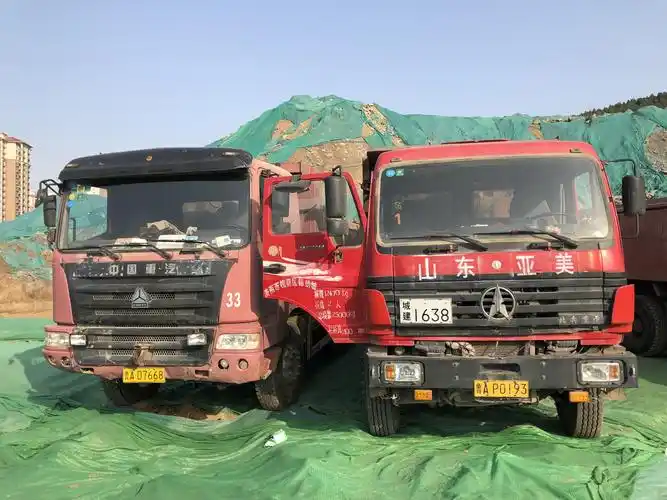 两年来,我市已经实现老式渣土车向新型渣土车的转变.