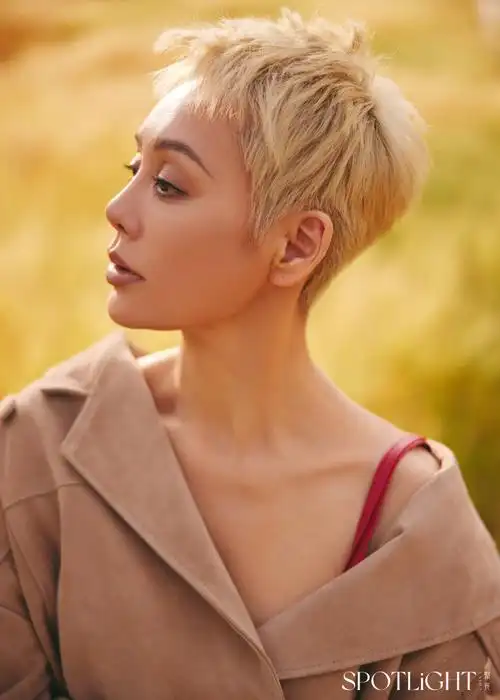 宁静聚光五月刊封面##宁静自在如风大片