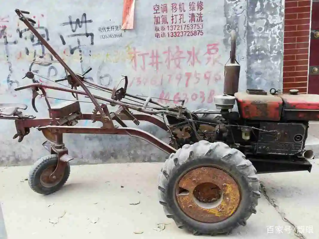 没有方向盘,却有不太美观大脑袋,手扶拖拉机,昔日农民的最爱