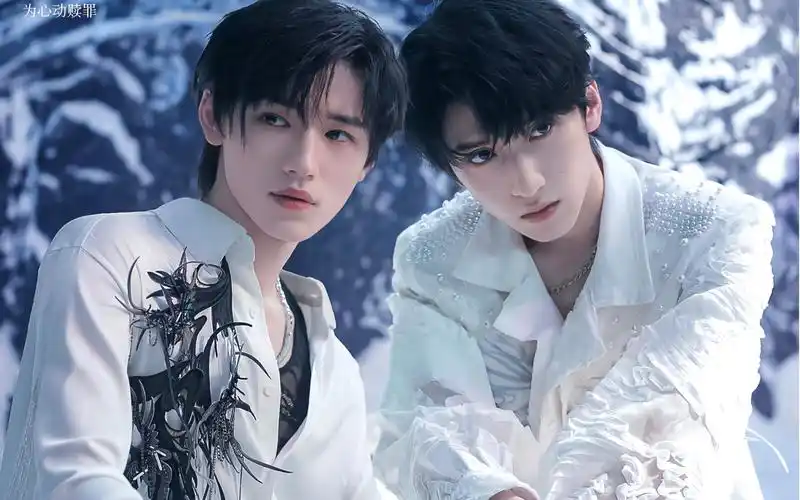 【银河系闪耀星】【严浩翔宋亚轩】孤勇者 "爱你和我那么像 缺口都一