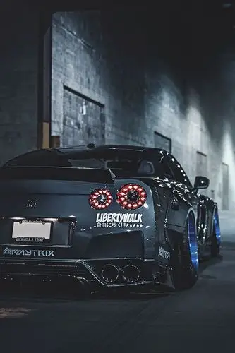 captvinvanity: black r35 gtr | photographer | cv