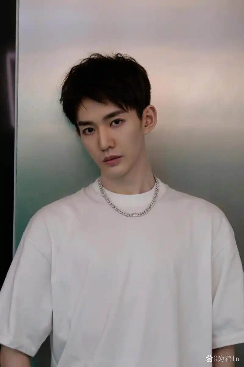 就像一杯慢慢泡开的茶,清香四溢,悠然自得.