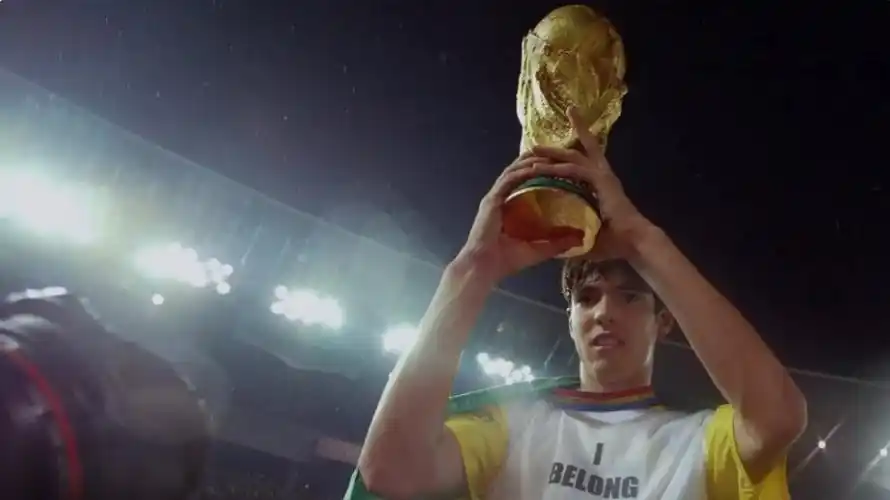 卡卡:02年捧起世界杯冠军是我一生中最重要的时刻_腾讯新闻