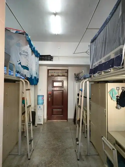 云南大学数学与统计学院宿舍装饰大赛桦苑二栋