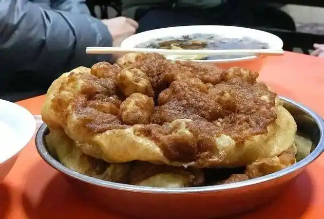 老北京早点豆腐脑糖油饼