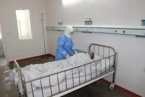 济源市第三人民医院开展普通病房发现新冠肺炎疑似患者应急预案模拟