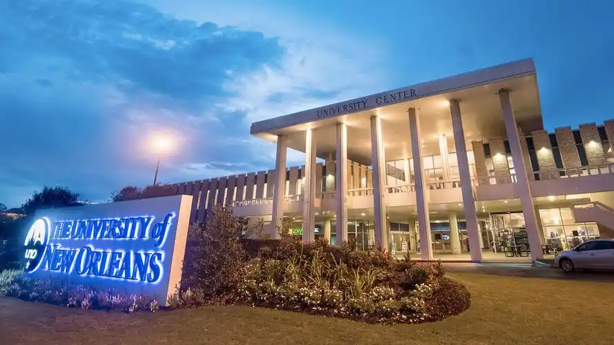 p data-id="gnwm5bbdgt">新奥尔良大学位于美国 a target="_blank"