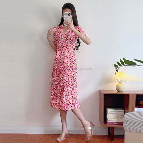 d家夏季新款粉色碎花一片式系带裹身裙修身显瘦v领连衣裙女中长款