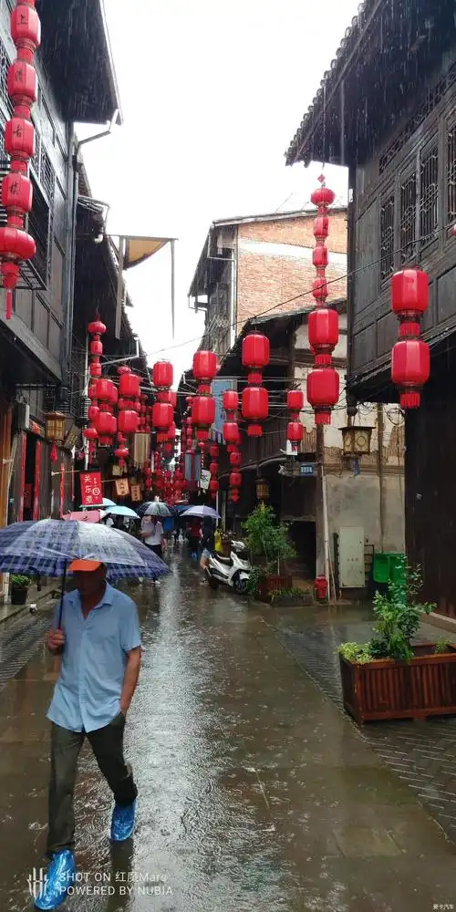 游江西龙虎山上清古镇