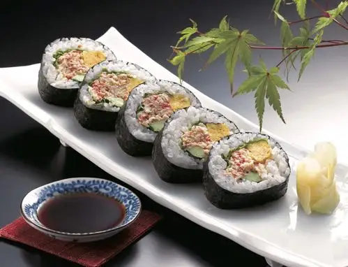 蟹肉卷寿司