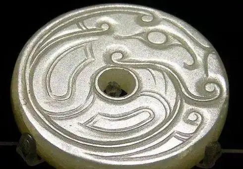 馆藏古玉砣痕及抛光纹细部照片(图)!