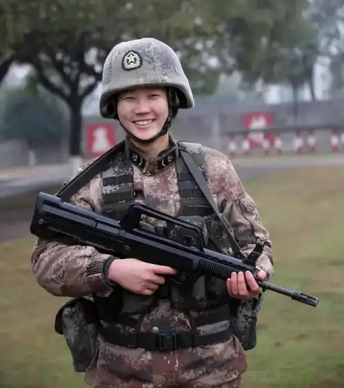 陆军首支女子导弹连组建4年啦!她们称战车为"男朋友"