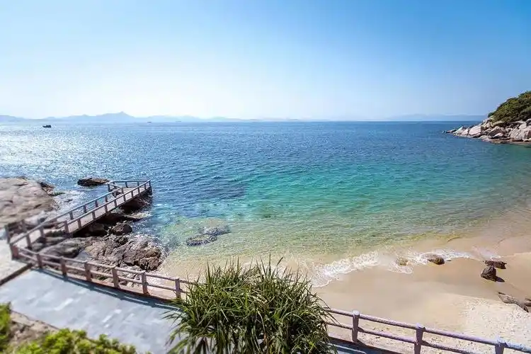 深圳夏天不能错过的11个海滩,人少景美颜值高!