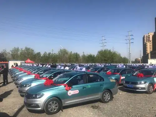 展现新疆旅游新形象,乌鲁木齐400辆出租车提前更新