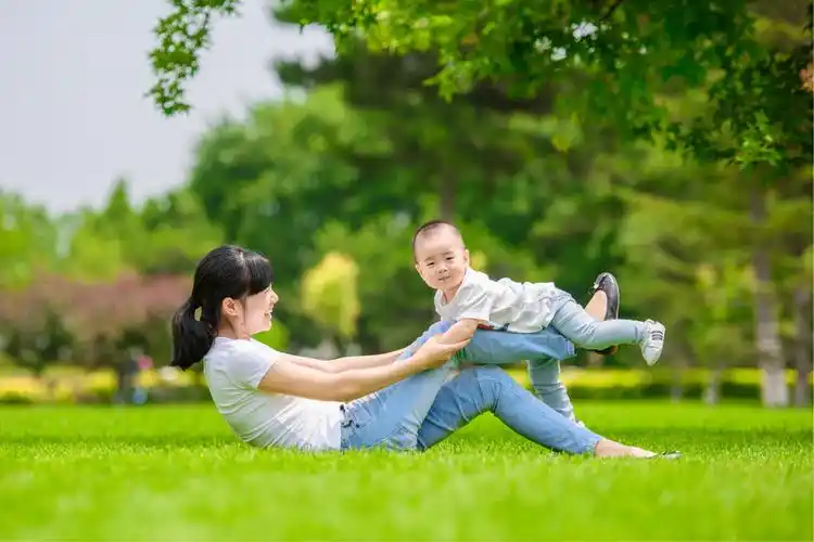 交通银行葫芦岛分行庆六一"家有萌娃"亲子照征集评选活动开始啦!
